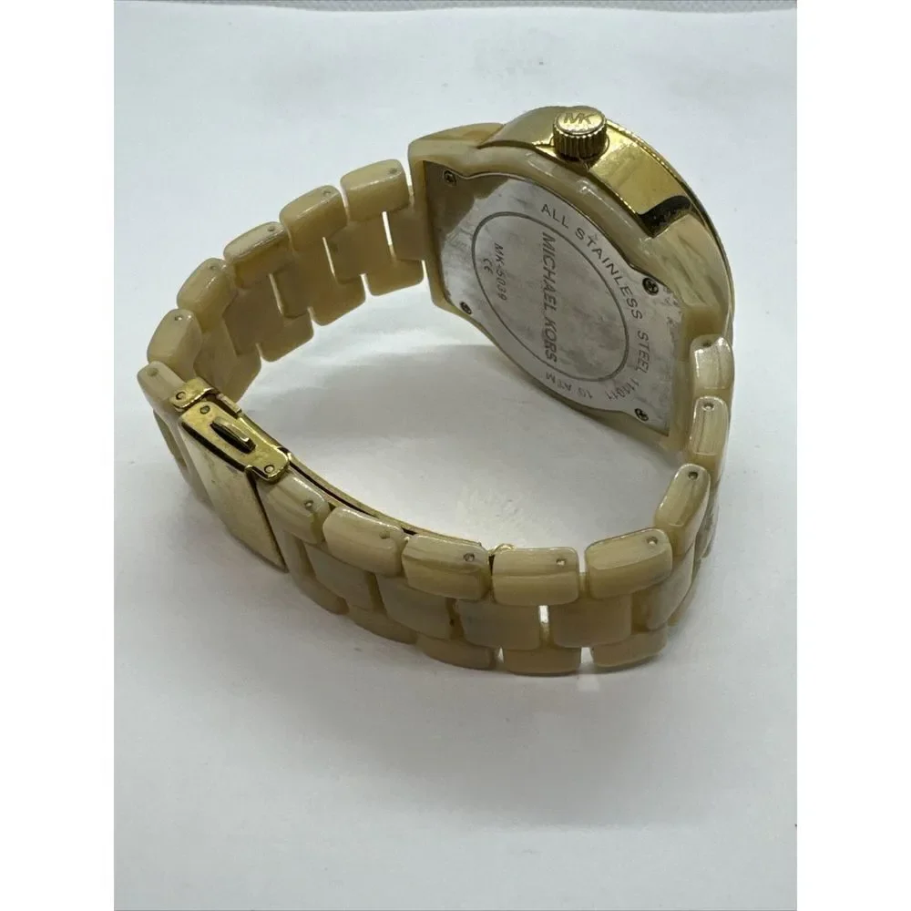 Michael Kors MK5039 Women's Gold Tone Resin Bracelet Analog Dial Watch JNA277